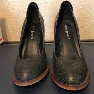 Kelsie Dagger shoes